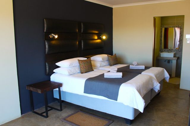 Kaokoland Opuwo Country Hotel Interior Standaard Kamer WS (1).jpg - Jambo Safari Club